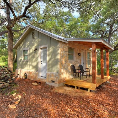 Cabins At Flite Acres - Mockingbird Cabin 윔벌리 외부 사진